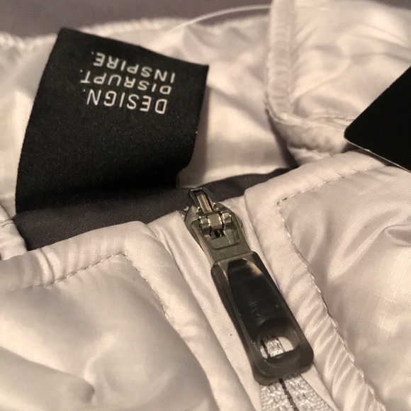 OAKLEY Wind Chaser Jacket - Picture 7 of 7